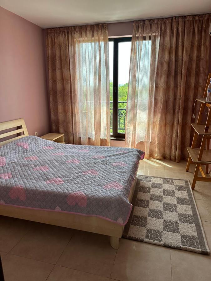 Apartmán U-Dacha Sluneční pobřeží Exteriér fotografie